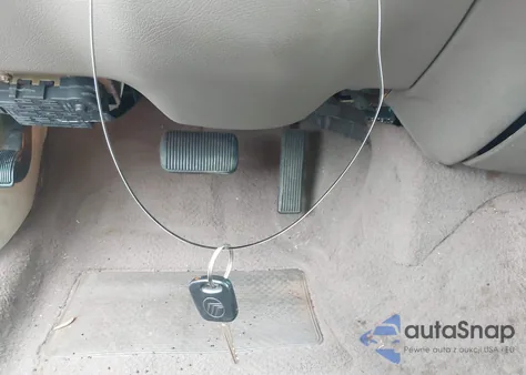 2000 Mercury Grand Marquis Ls z USA, uszkodzony, nr VIN 2MEFM75W8YX697627